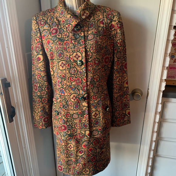 Mila Schön wool Italian patterned unique two piece skirt suit. Blazer skirt - Picture 1 of 13